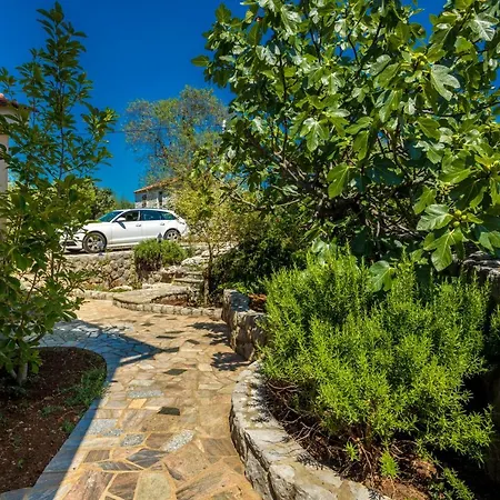 Isabel Krk Sveti Anton (Krk)